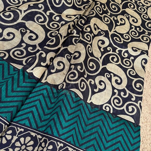 Indian Silk saree- Printed Bhagal puri silk saree. - Picture 6 of 10